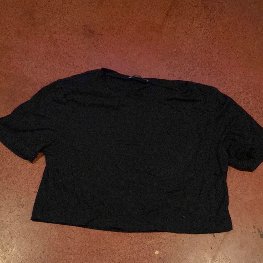 Zara black cropped tee size large
